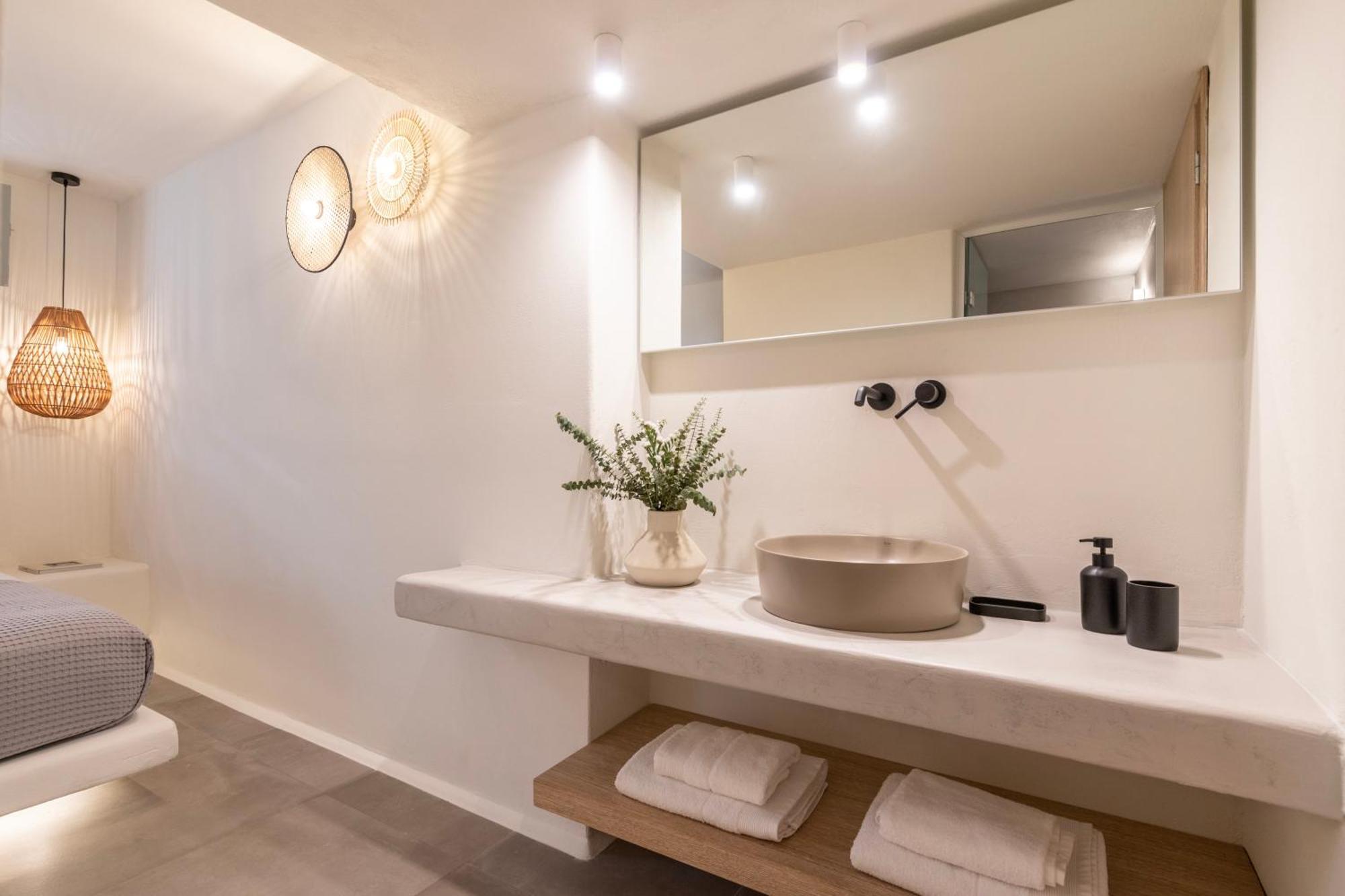 Frescoes Luxury Suites By Kb Hospitality メッサリア エクステリア 写真